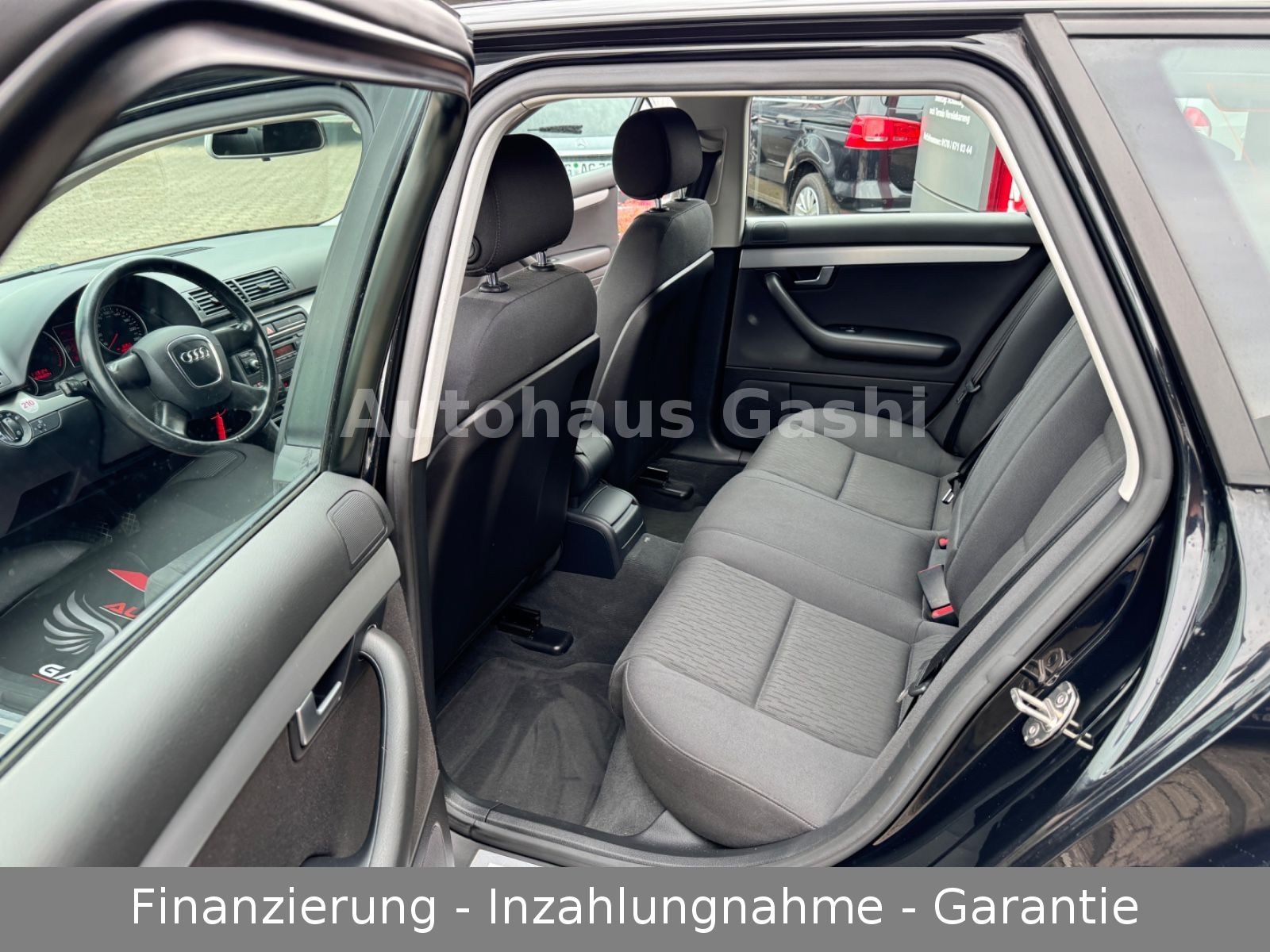 Fahrzeugabbildung Audi A4 Avant 2.7 TDI*2.Hand*Scheckheft*AHK*Tüv