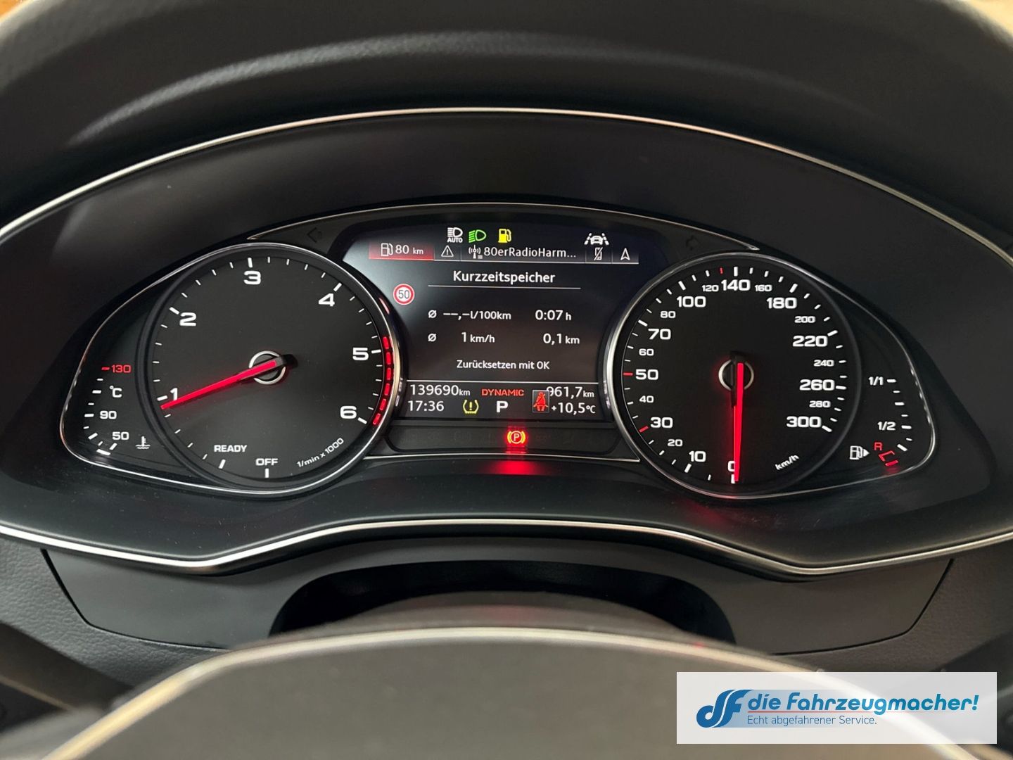 Fahrzeugabbildung Audi A6 Avant 40 TDI StandHZG AHK-klappbar Navi LED A