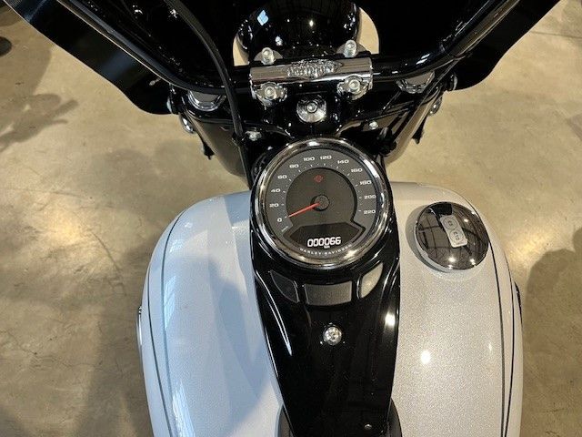 Fahrzeugabbildung Harley-Davidson FLHC Heritage Classic 117 MY 25