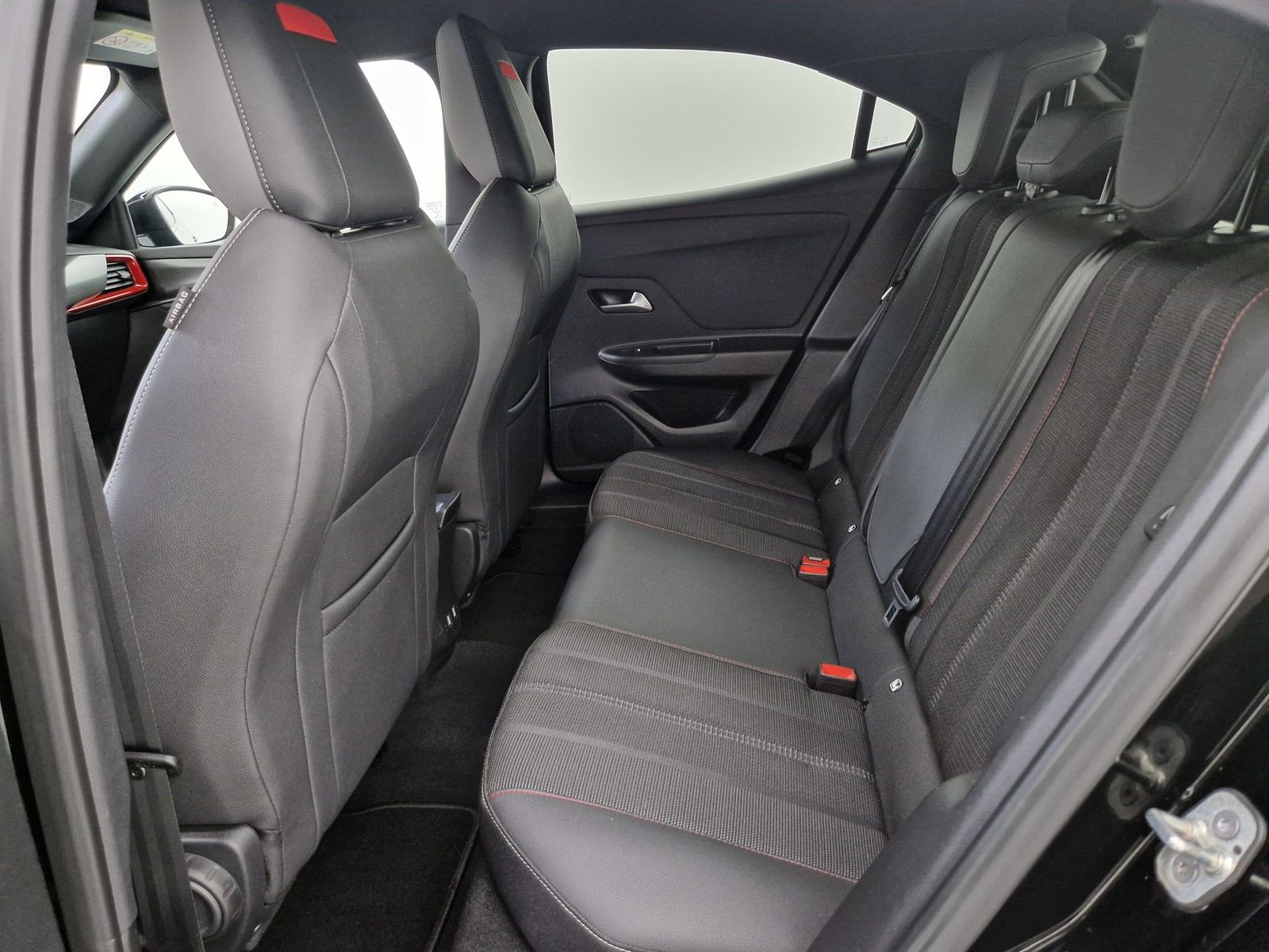 OPEL Mokka 1.2 Turbo GS Line Navi LED – Bild 9