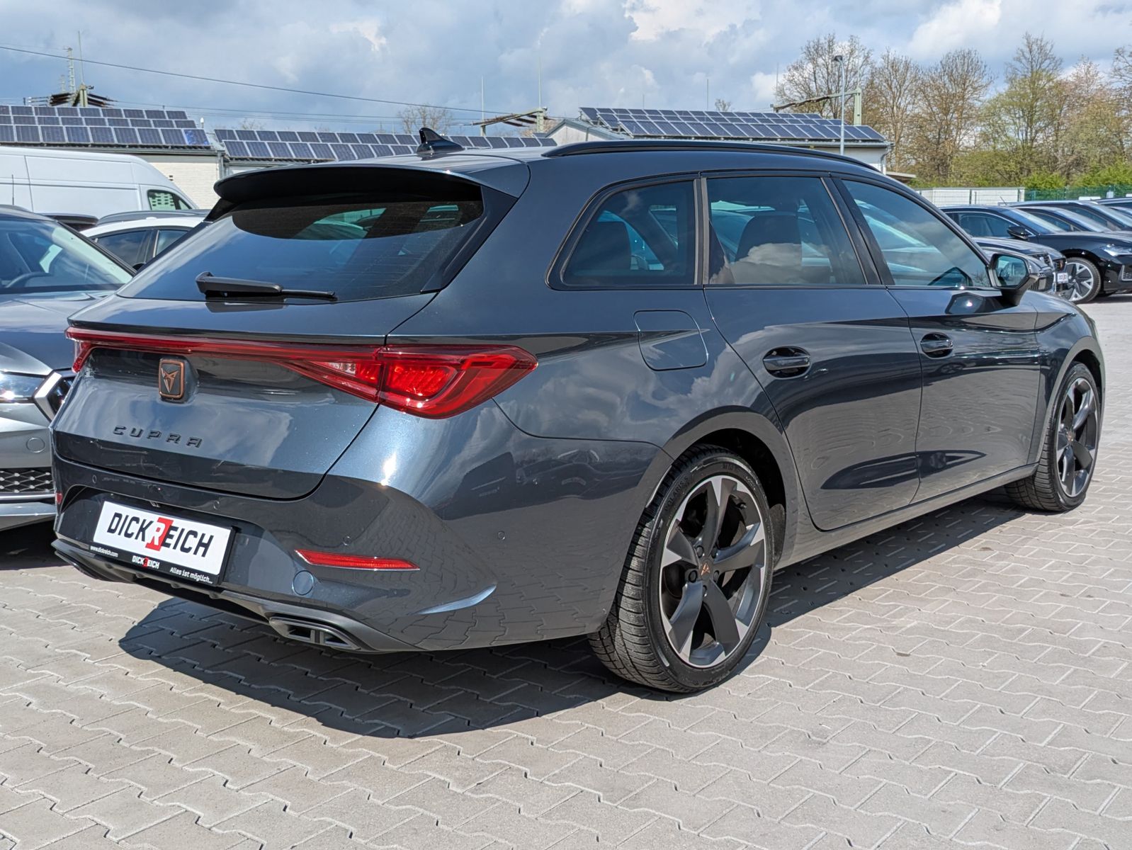 Fahrzeugabbildung CUPRA Leon 1.5 eTSI DSG MATRIX-LED*ACC*APP*KAMERA*18"
