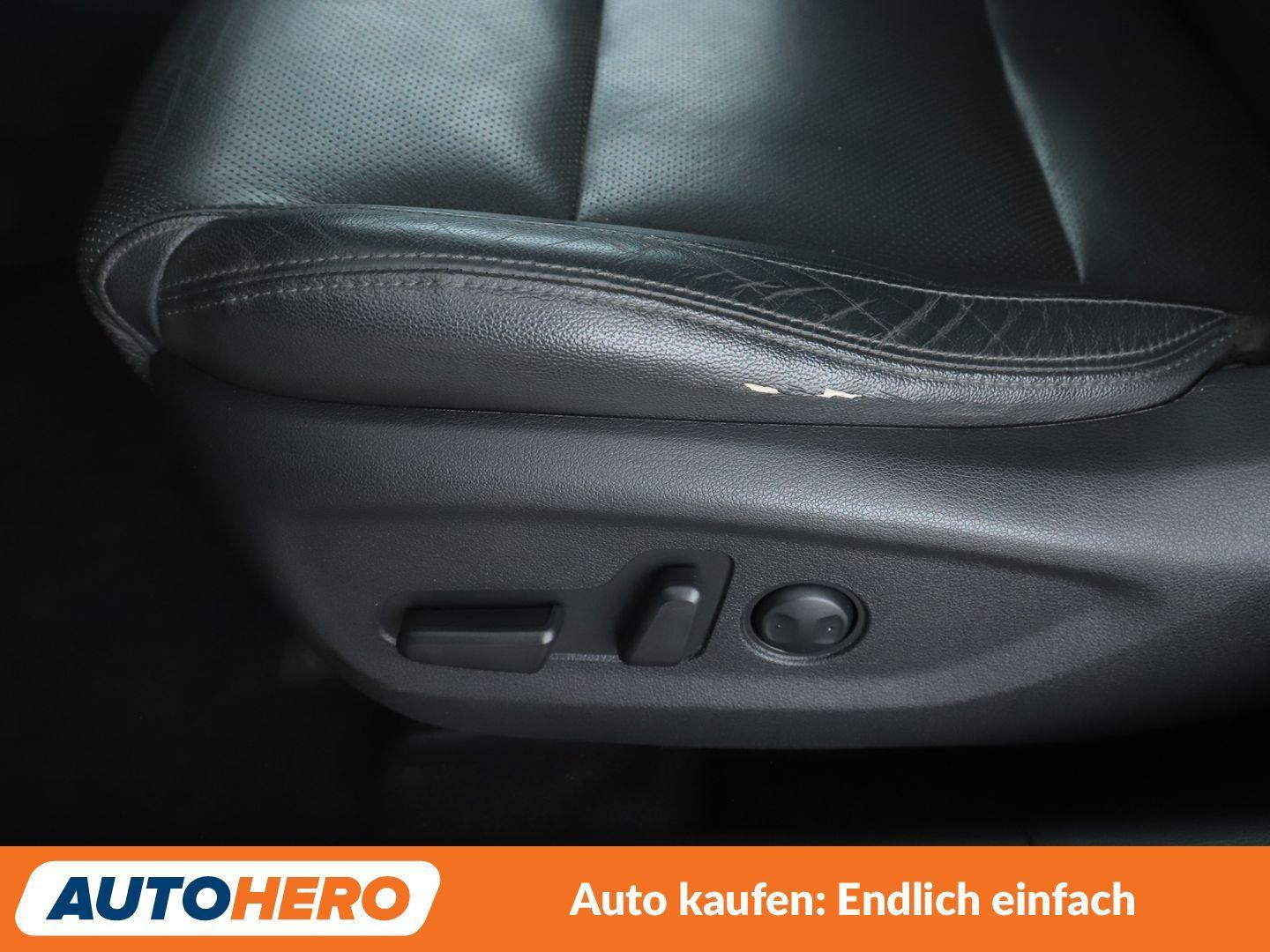 Hyundai Tucson 2.0 CRDi Premium 4WD Aut*NAVI*TEMPO*CAM*