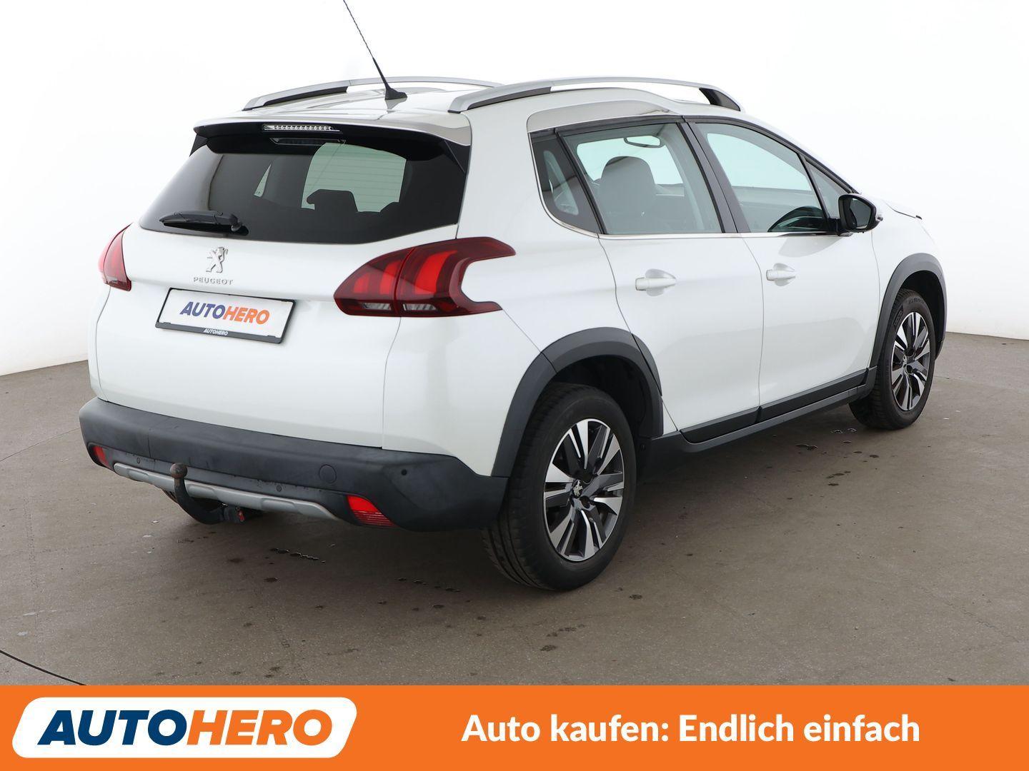 Peugeot 2008 1.2 PureTech Allure*NAVI*TEMPO*PDC*SHZ*