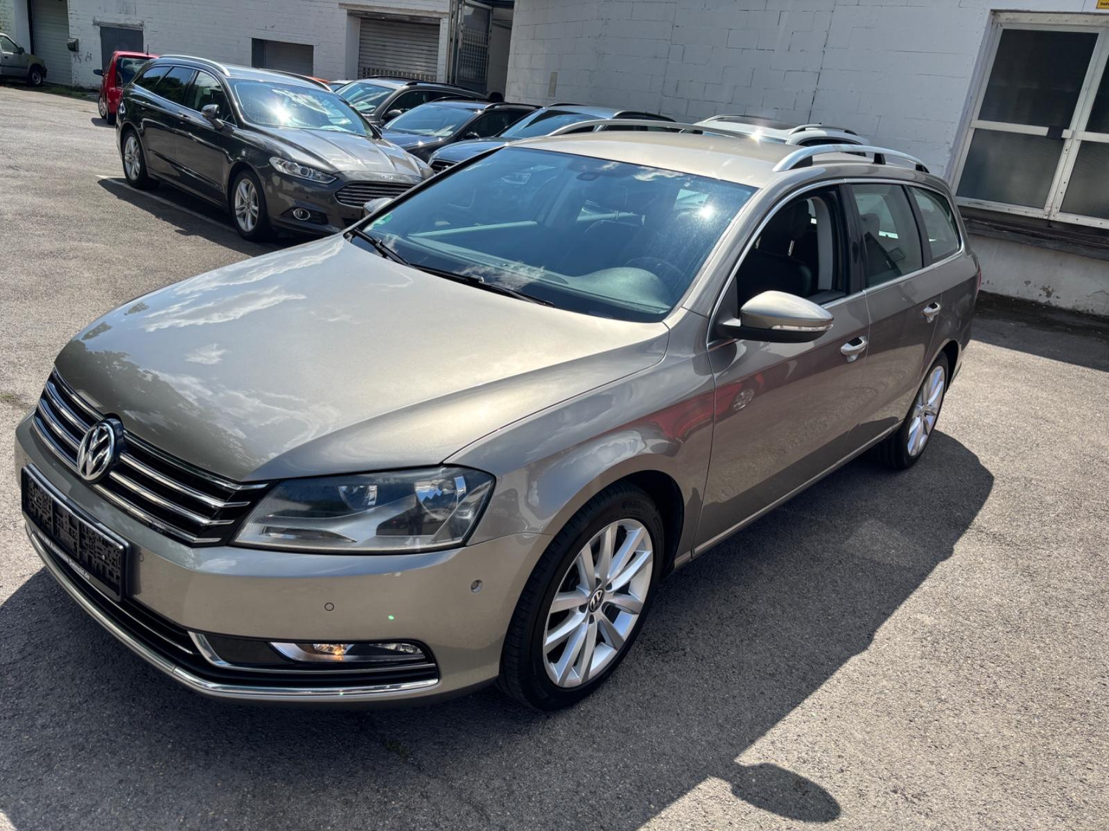 Volkswagen Passat Variant Highline/Top Gepflegt/Leder