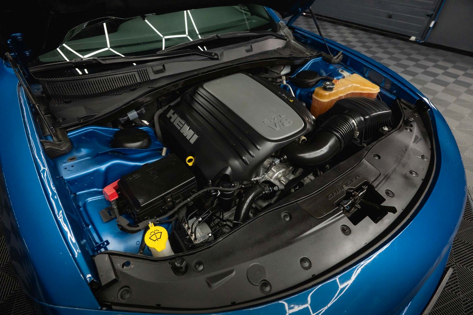 Fahrzeugabbildung Dodge Charger 5.7 V8 HEMI R/T DAYTONA Performance