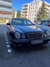 Mercedes-Benz E240 Mercedes - gebrauchte Mercedes-Benz E 240 aus dem Jahr 2000