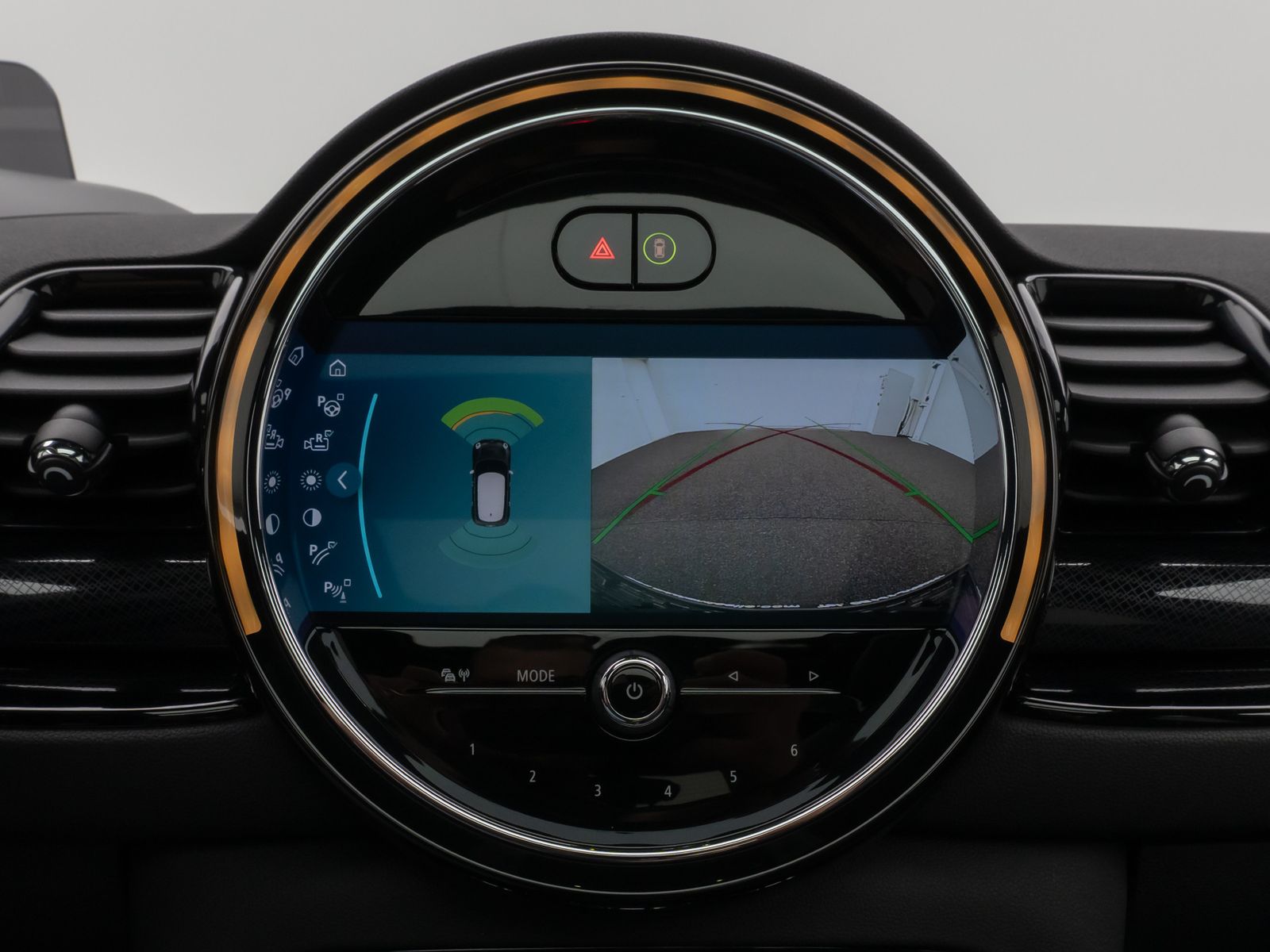 Fahrzeugabbildung MINI Cooper S Clubman H/K Panoram DAB HUD Kamera Voll