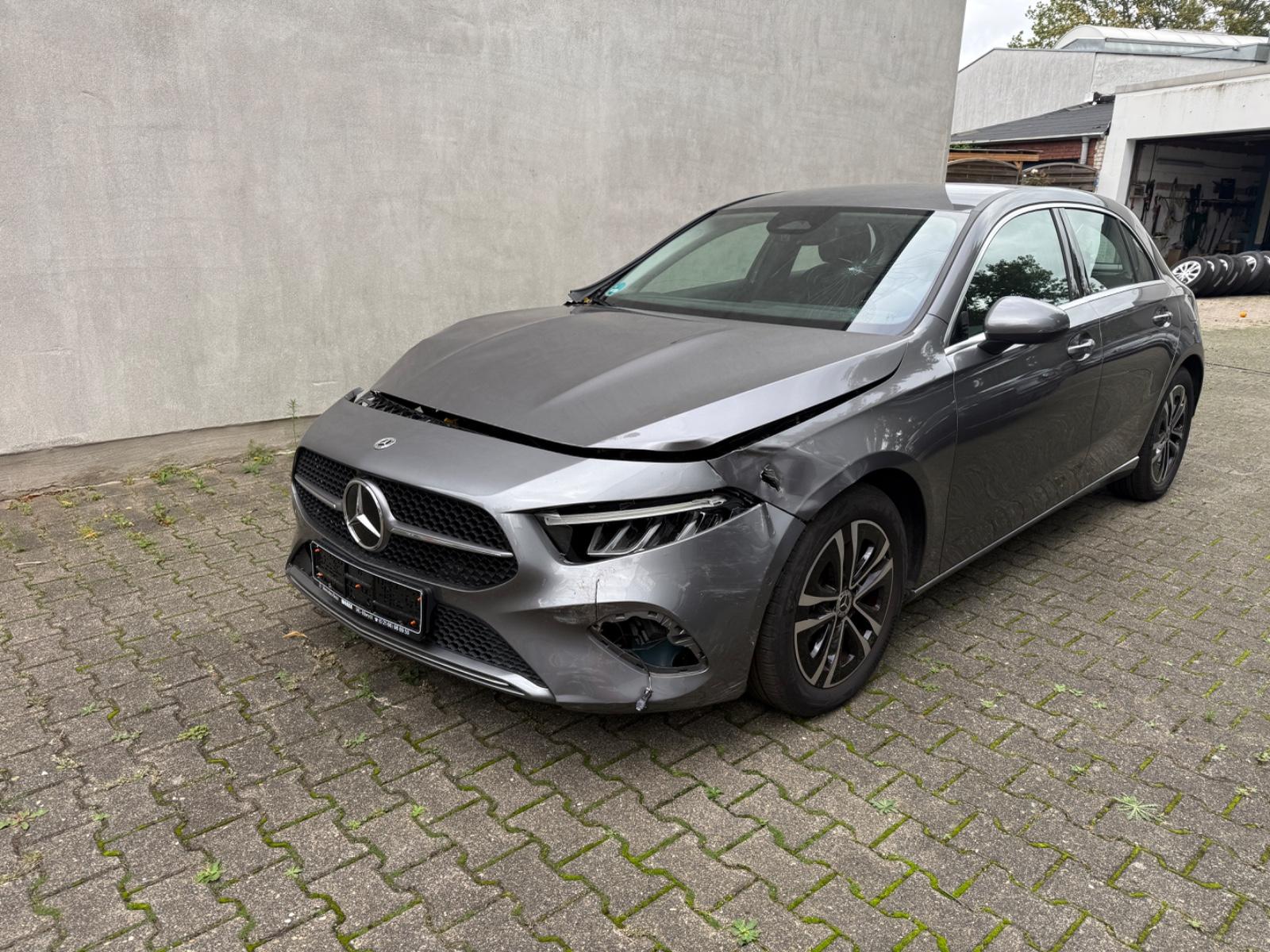 Mercedes-Benz A 180 Progressive