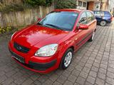Kia Rio 2.Hand, wenig Km, TÜV NEU, Service... - gebrauchte Kia Rio aus dem Jahr 2005