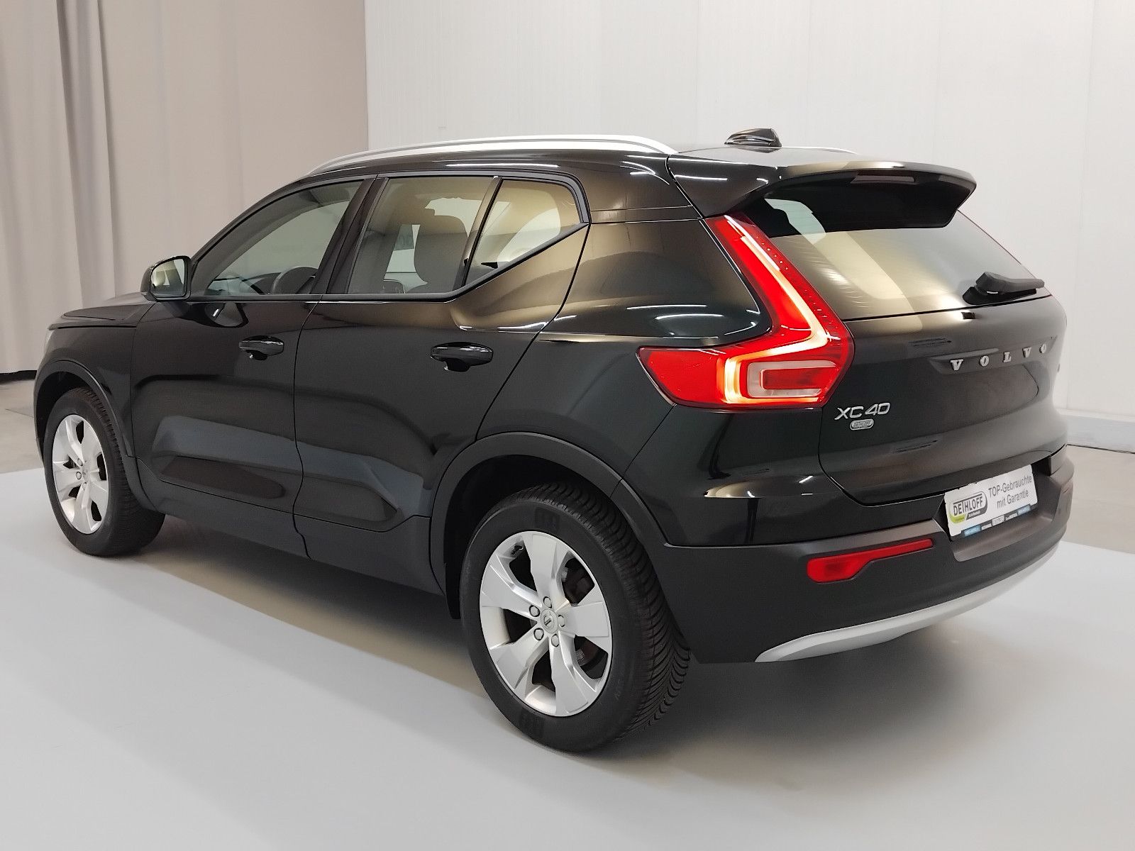 Volvo XC 40 (10/2021, Benzin)