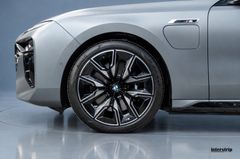 BMW M760 – 8 / 31
