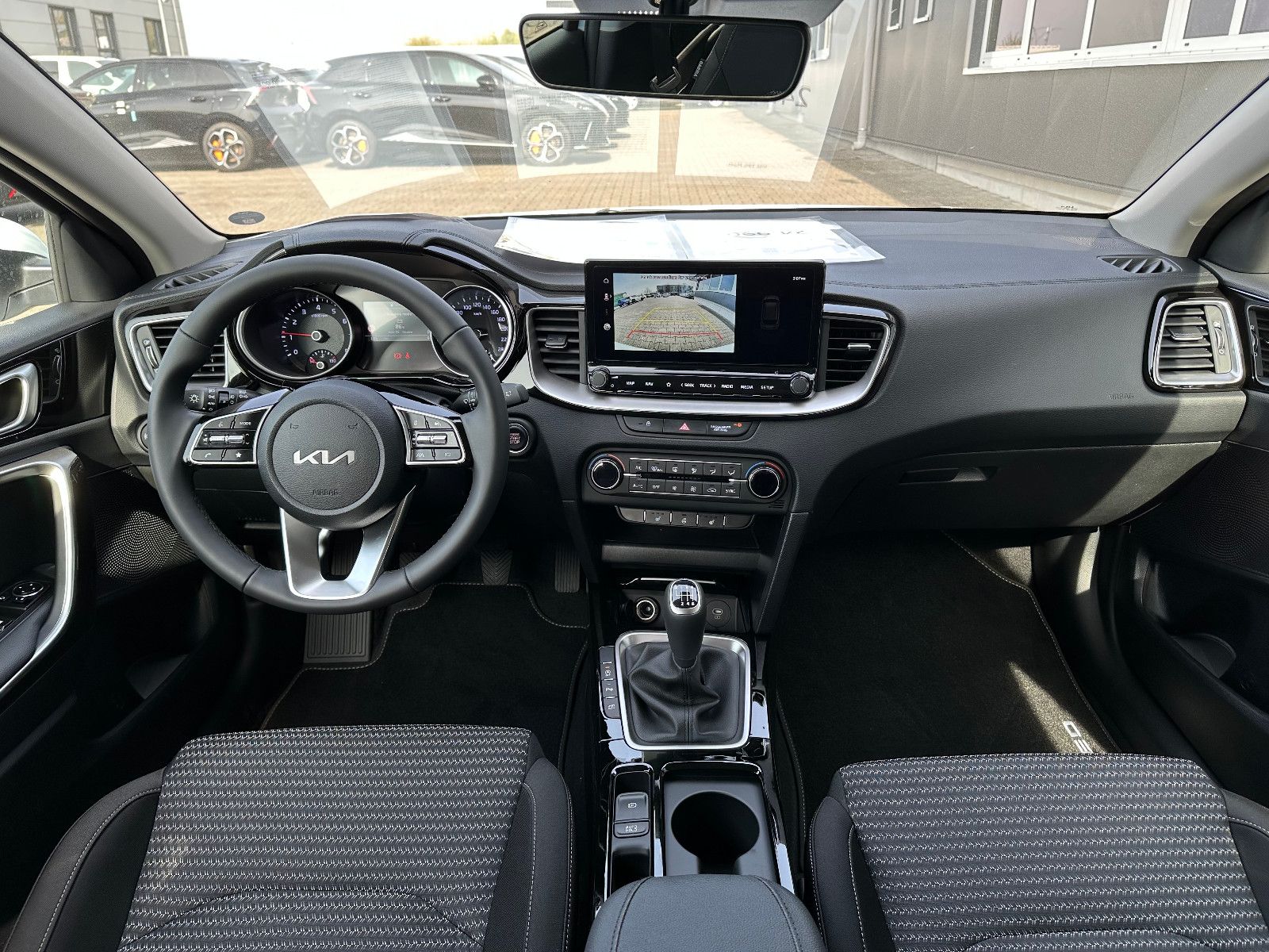 Fahrzeugabbildung Kia cee'd / Ceed 1.0 T-GDI Ultimate Edition MT