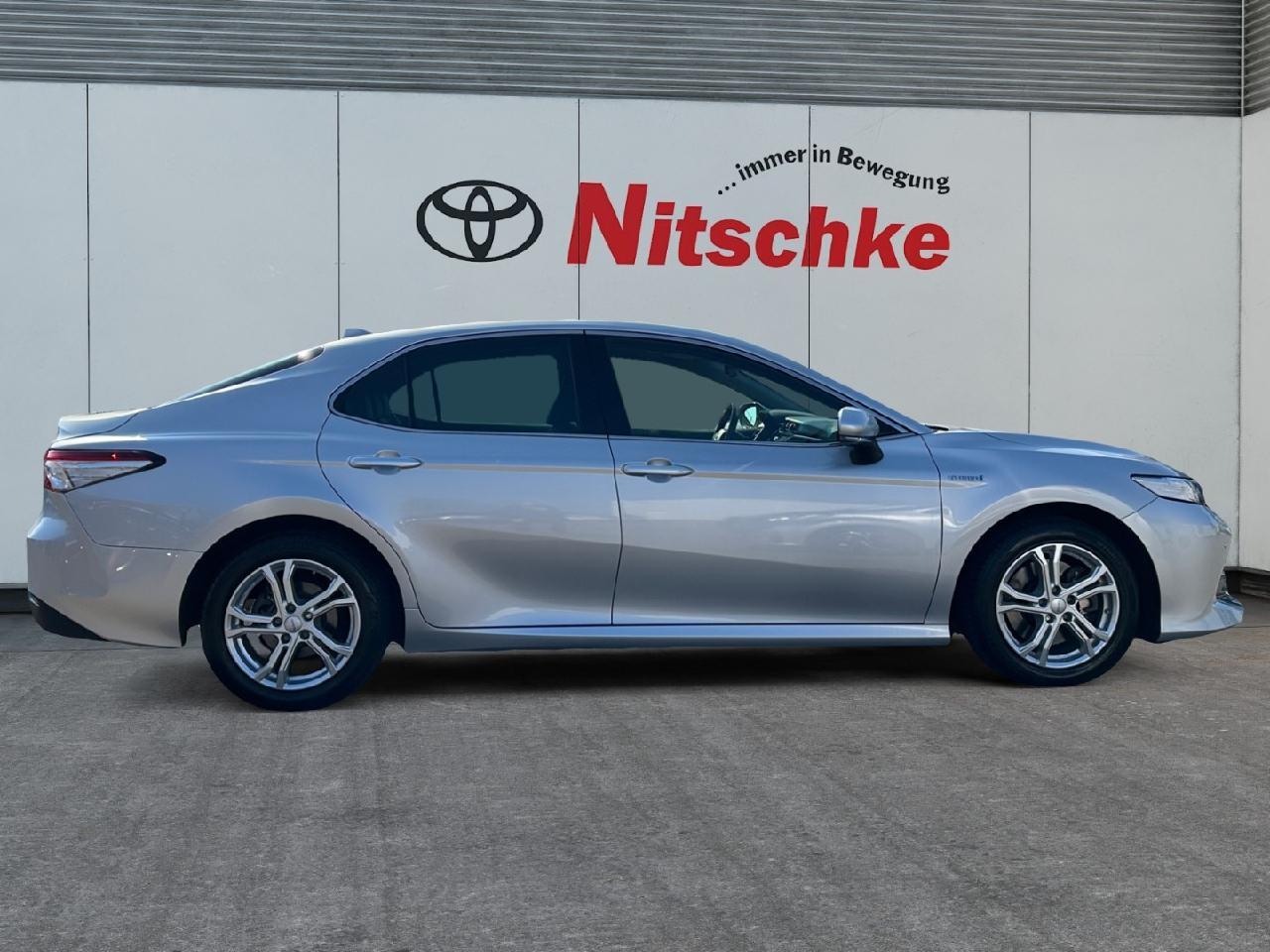 Toyota Camry 2.5 Hybrid Executive, AHK