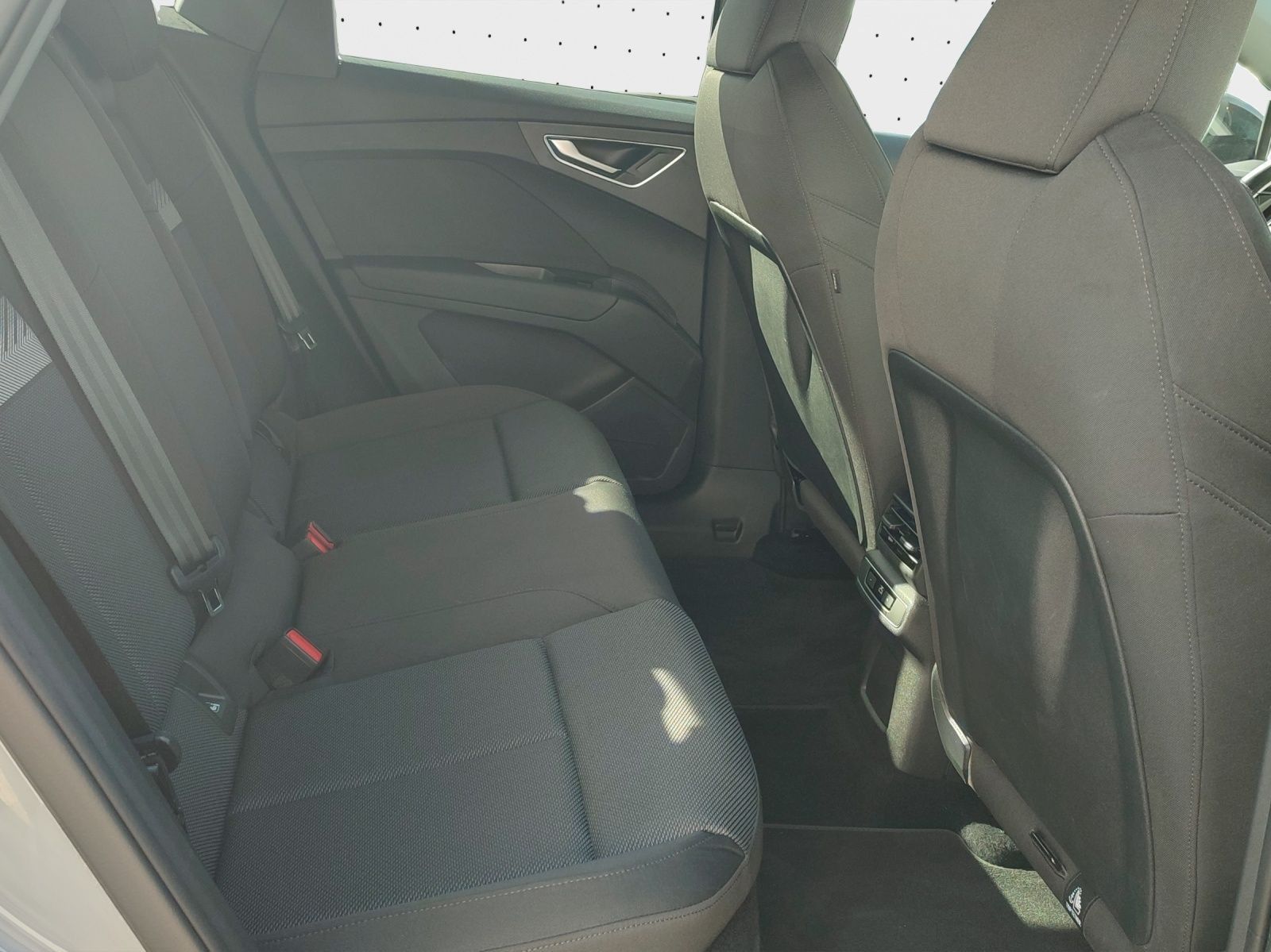 Audi Q4 e-tron - Bild 14