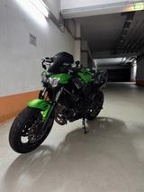 Kawasaki Z650 2020 (Euro4) + viel Zubehör - Kawasaki Motorräder in Leipzig