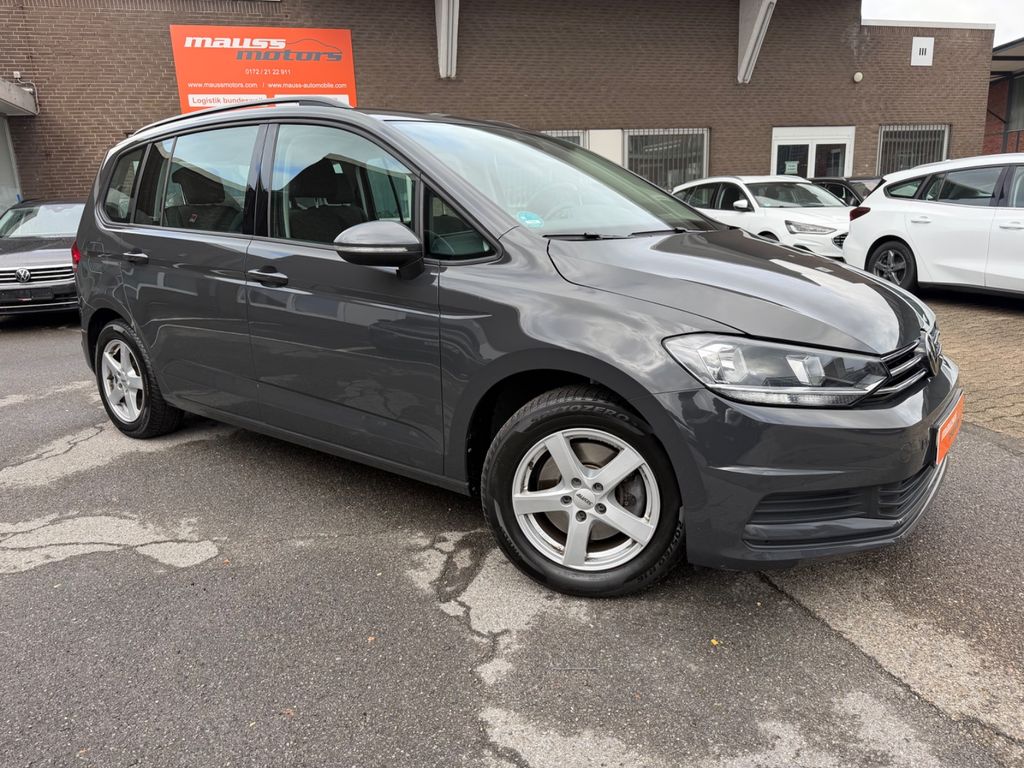 Image of Volkswagen Touran