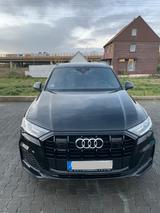 Audi Q7 55 TFSI quattro tiptronic S line S line - Audi Q7 mit Benzin-Antrieb: Line