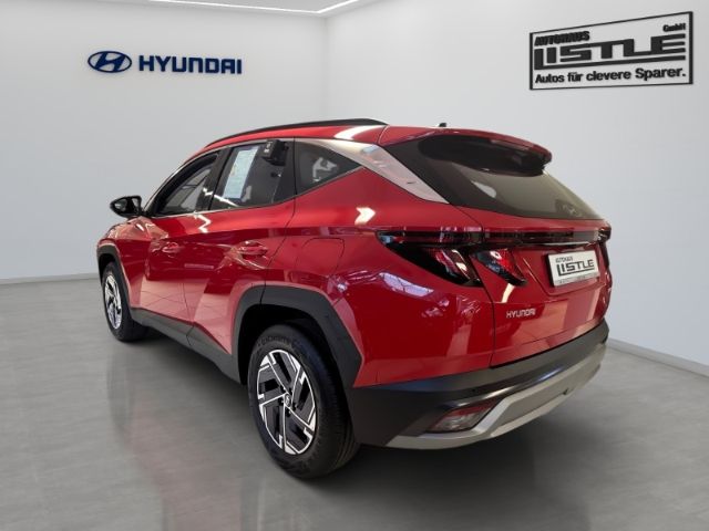 Fahrzeugabbildung Hyundai Tucson FL (MY25) (160 PS) 6-MT 2WD SELECT  Navi