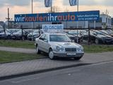 Mercedes-Benz E 230 Elegance*AUTOMATIK*PDC*TEMPOMAT*KLIMA !! - Mercedes-Benz E 230 mit Benzin-Antrieb