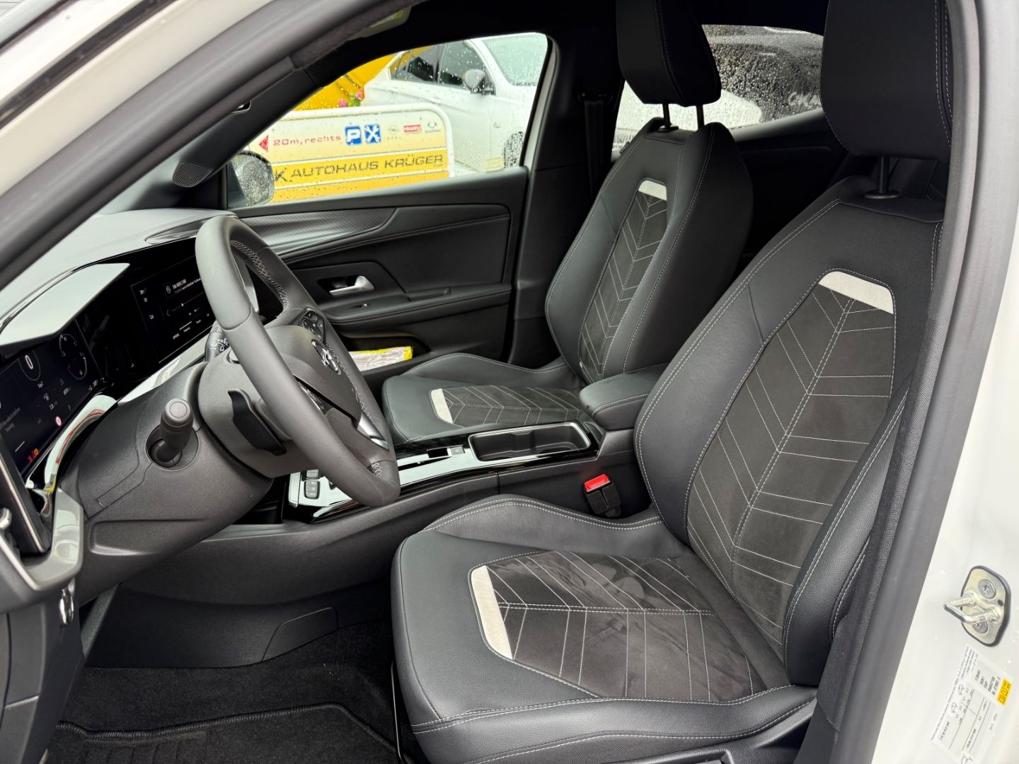 Fahrzeugabbildung Opel Mokka Ultimate 1.2 Turbo Leder+Kamera+Carplay