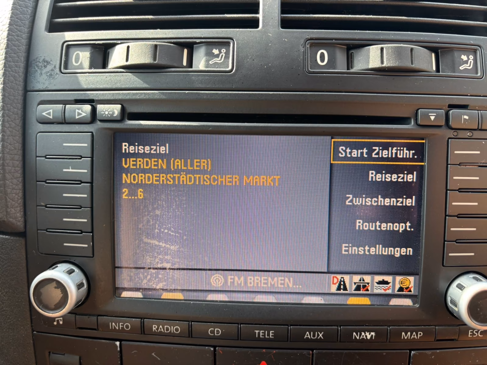 Volkswagen Touareg 2004 — photo 20