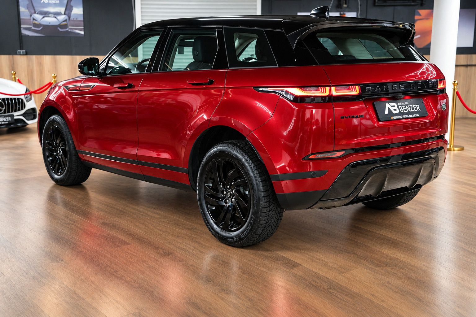 Fahrzeugabbildung Land Rover Range Rover Evoque S /KAMERA/CAR-PLAY/L-HEIZUNG