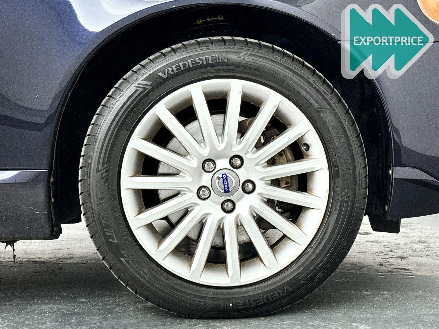 Volvo V70 2008 — photo 29