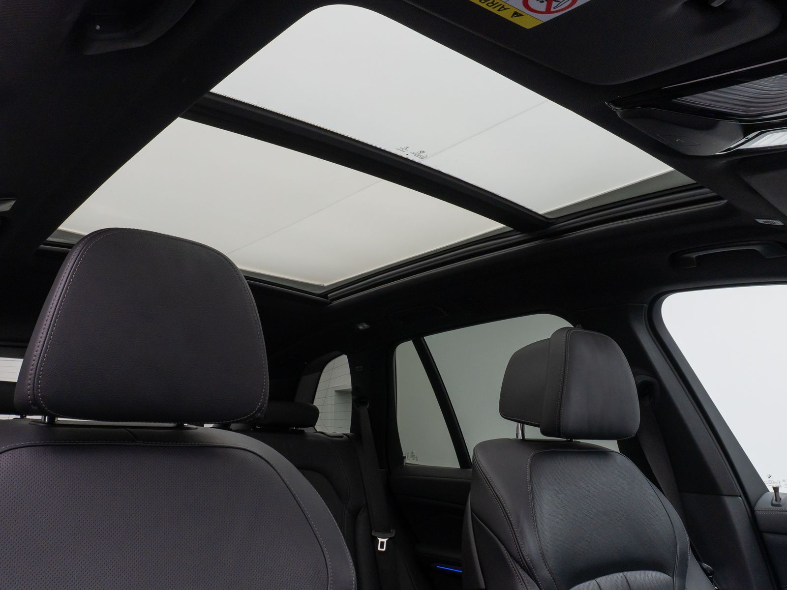 Fahrzeugabbildung BMW X5 M50i Panorama 360° Laser HUD H/K Individual