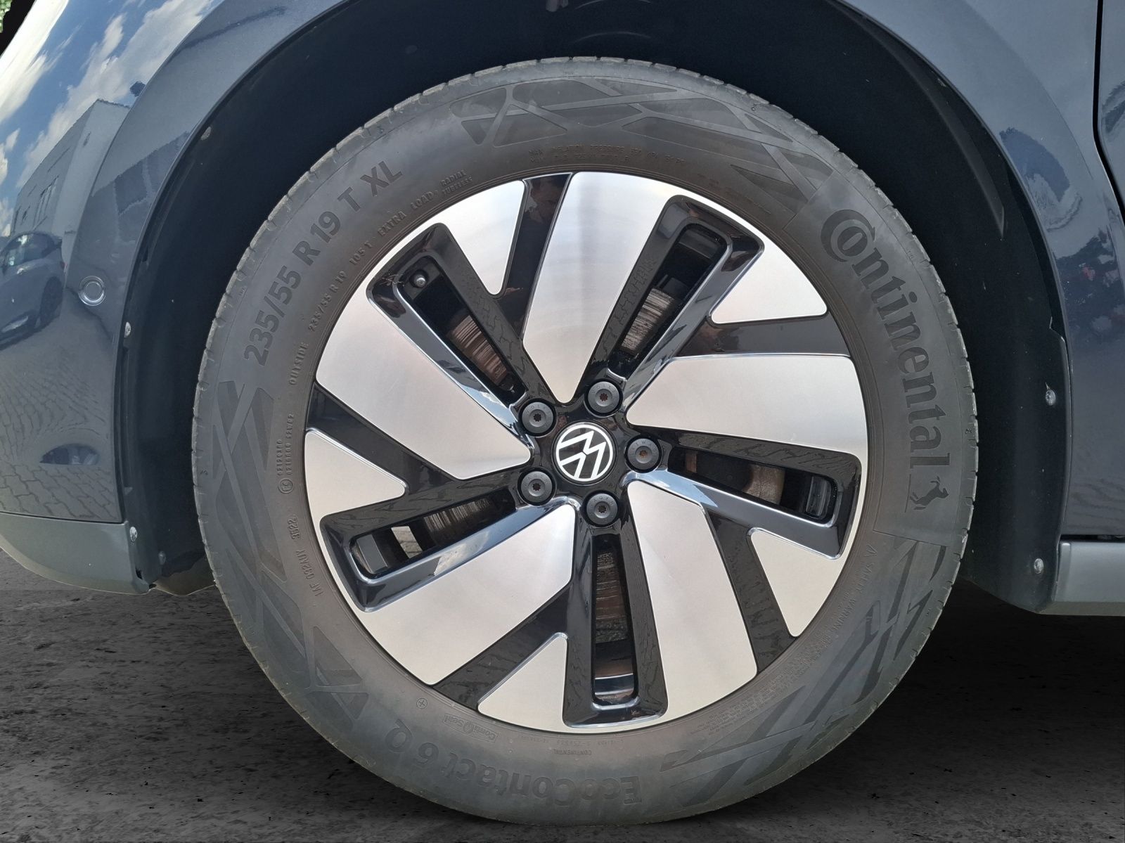 Fahrzeugabbildung Volkswagen ID. Buzz Pro 5-Si LED AHK Navi ACC RFK SH 19"