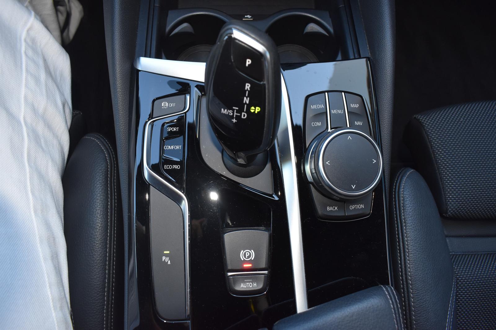 BMW 520i Touring Head-Up HiFi LED WLAN RFK Shz PDC