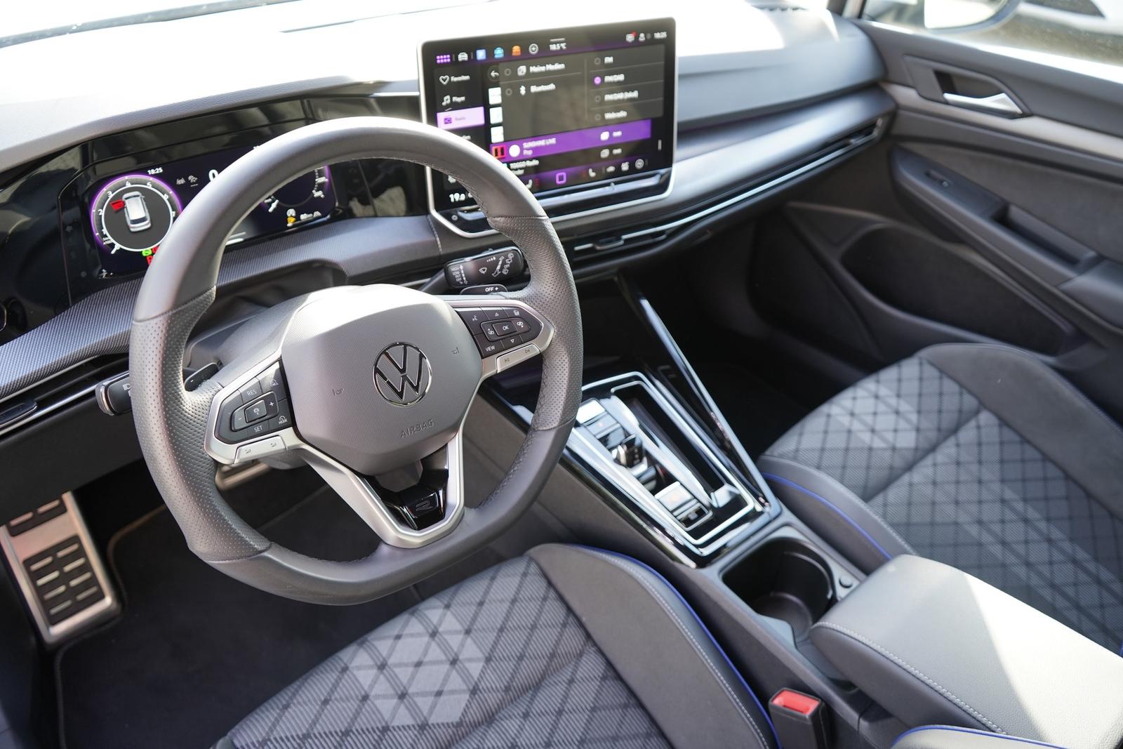 Volkswagen Golf VIII Variant 1.5 eTSI R-Line DSG LED Kamera, миниатюра 8