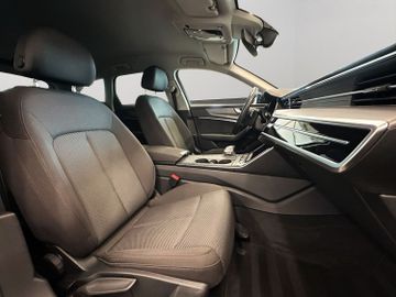 Audi A6 - 12