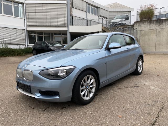 BMW 114 Lim  Navi  Einparkhilfe Freisprechanlage