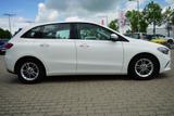 Mercedes-Benz B180 Style 7G-DCT LED Navi USB PDC Sitzheizung - : Van, Us