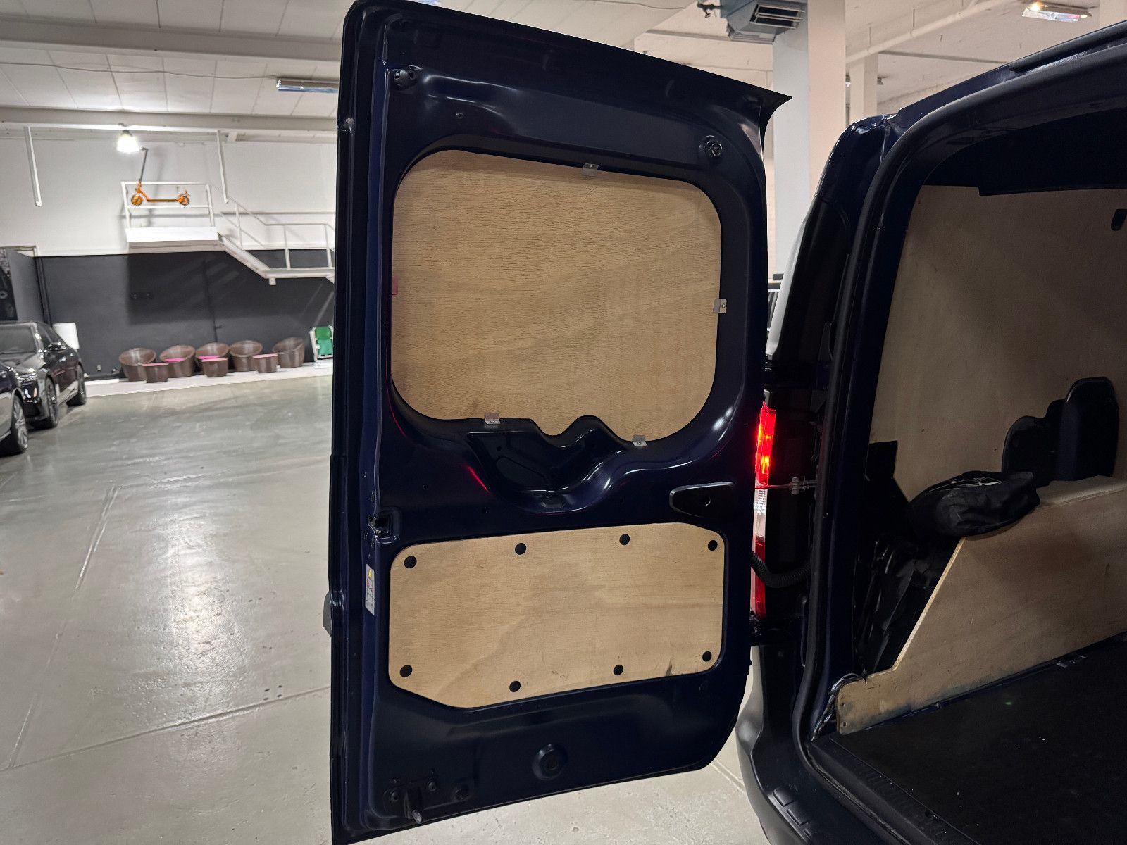 Fahrzeugabbildung Dacia Dokker Express Ambiance 1.6 LPG GAS NAVI AHK SHZ