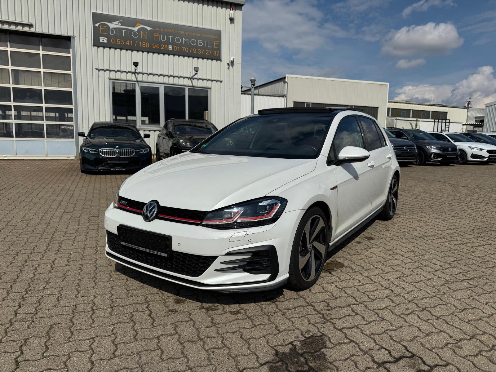 Volkswagen Golf VII Lim. GTI-PANORAMA-KAMERA-DIGITAL