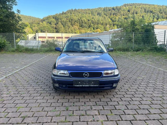 Opel Astra Automatik 67000 NUR