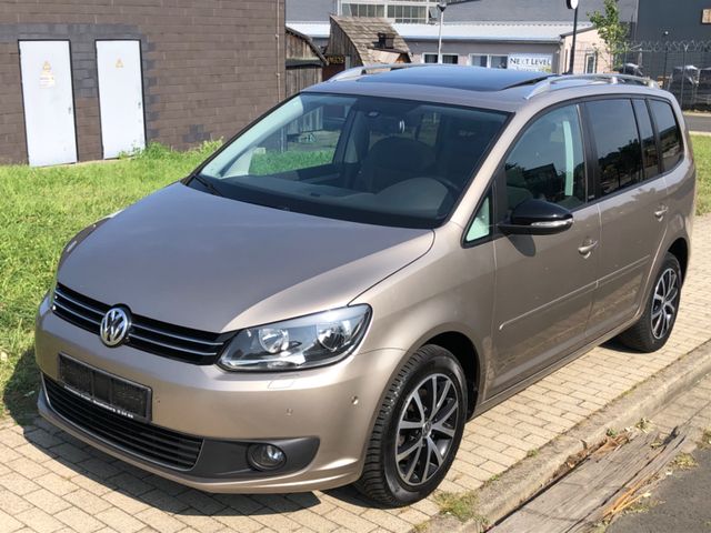 Volkswagen Touran 1,4 16V TSI Style Panoramadach/Scheckheft