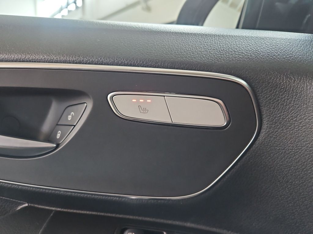 Fahrzeugabbildung Mercedes-Benz Vito 116 Tourer PRO lang 8 Sitze Flügeltüre STHZ