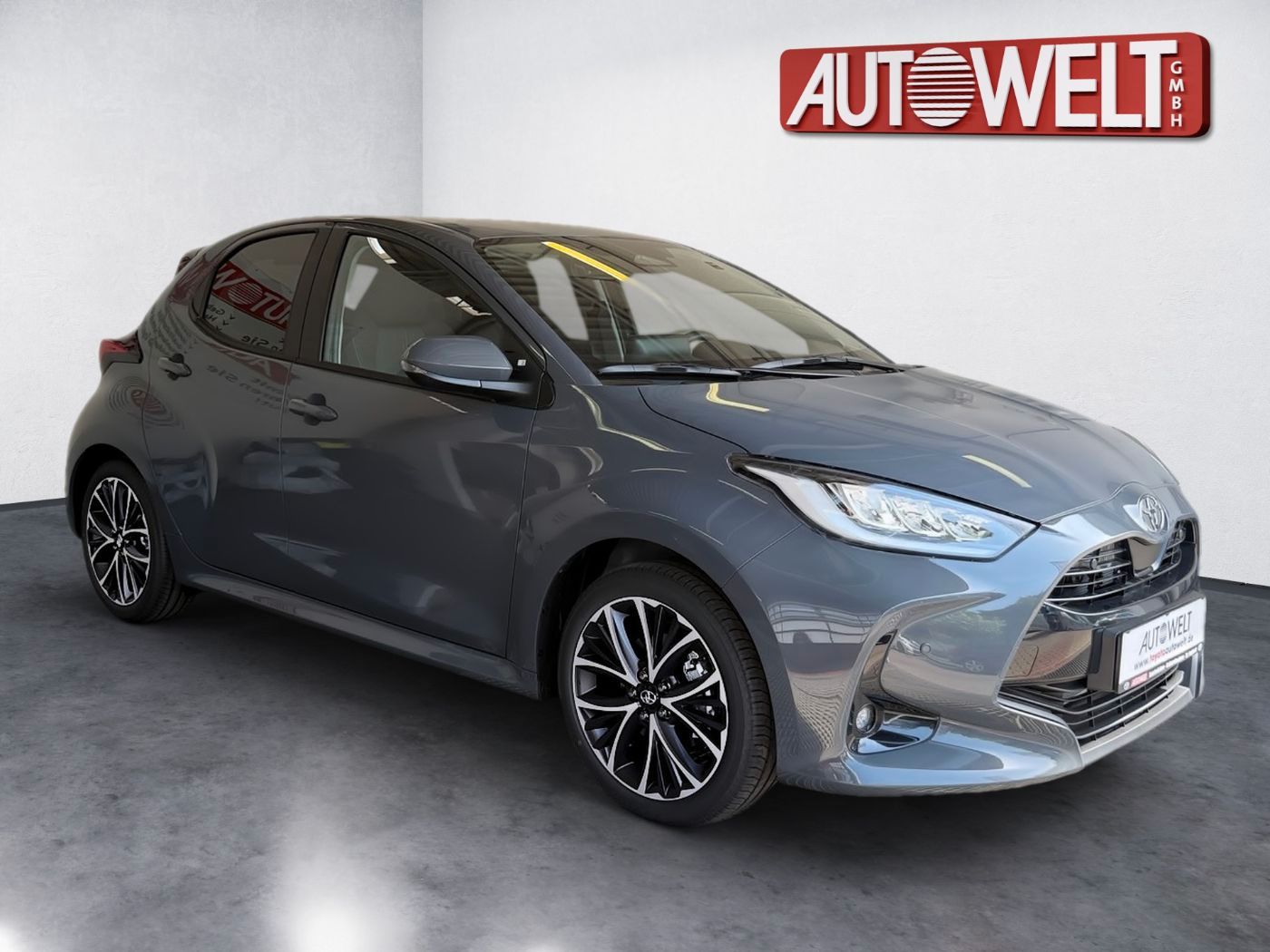 Fahrzeugabbildung Toyota Yaris 1.5 Teamplayer Kamera,LED,Matrix,ACC,PDC