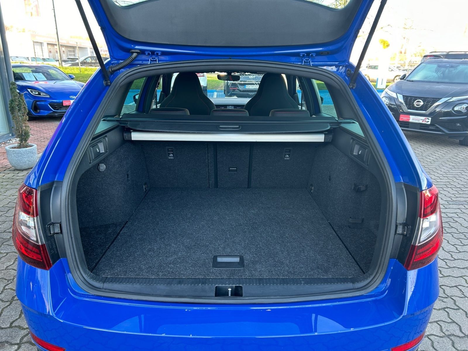 Fahrzeugabbildung SKODA Octavia Combi 1.0 TSI Sport Edition