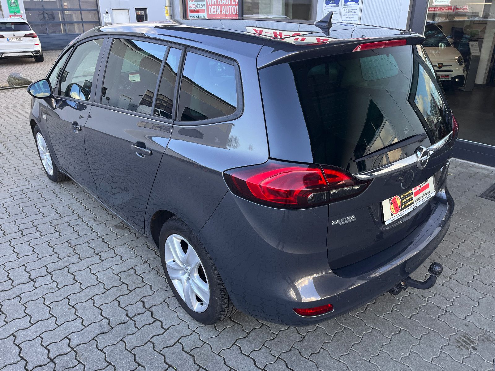 Fahrzeugabbildung Opel Zafira C Tourer Edition 7 Sitzer