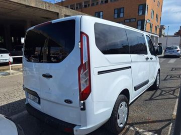Ford Tourneo Custom - 5