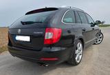 Skoda Superb Combi 2.0 TSI Leder, Pano, AHK, TÜV neu - gebrauchte Skoda Superb aus dem Jahr 2011