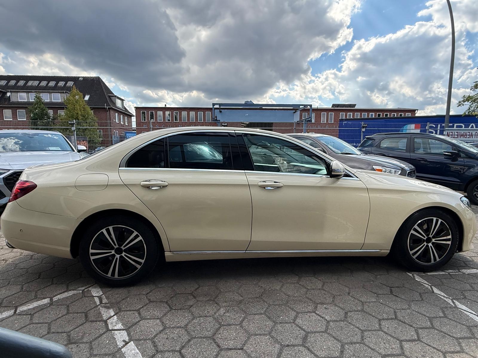 Mercedes-Benz E 220 d Autom.