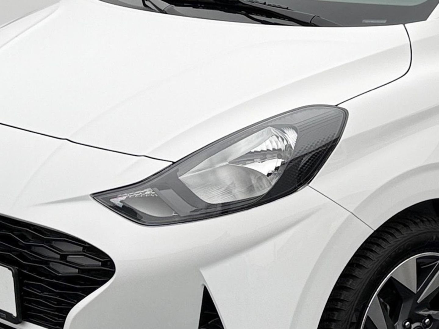 Fahrzeugabbildung Hyundai i10 FL 1.0 MT 2WD Trend Klima Parksensoren