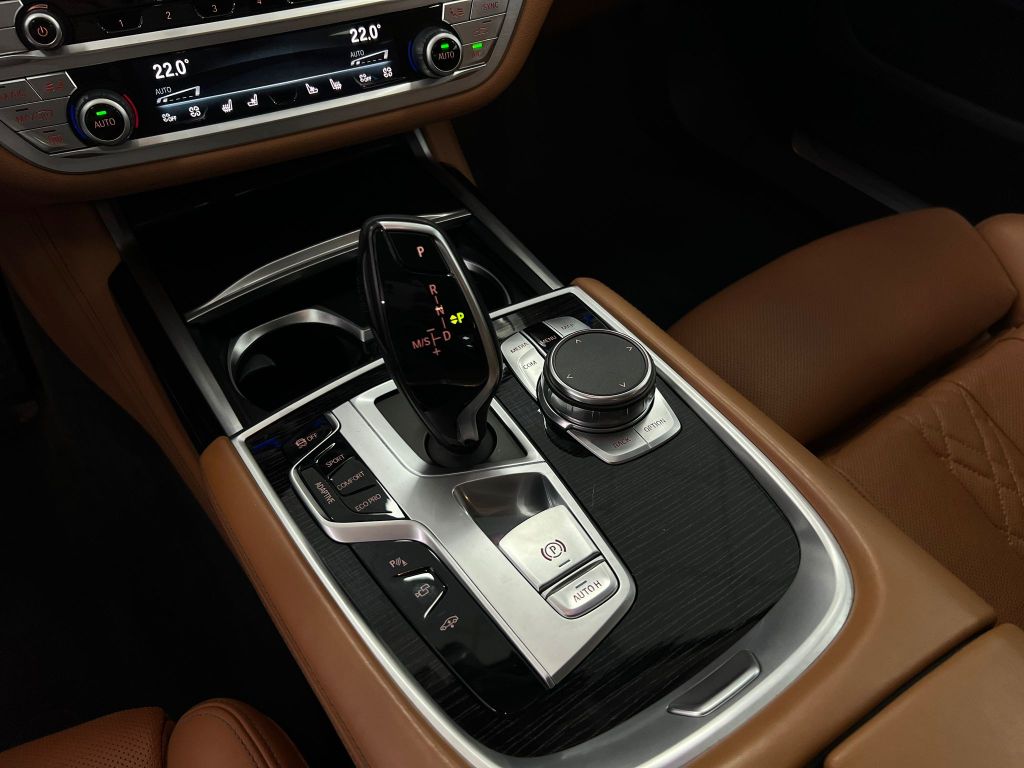 BMW 740 d xDrive*Laser*H-Up*360°*SHD*Soft*Keyl*Luft*