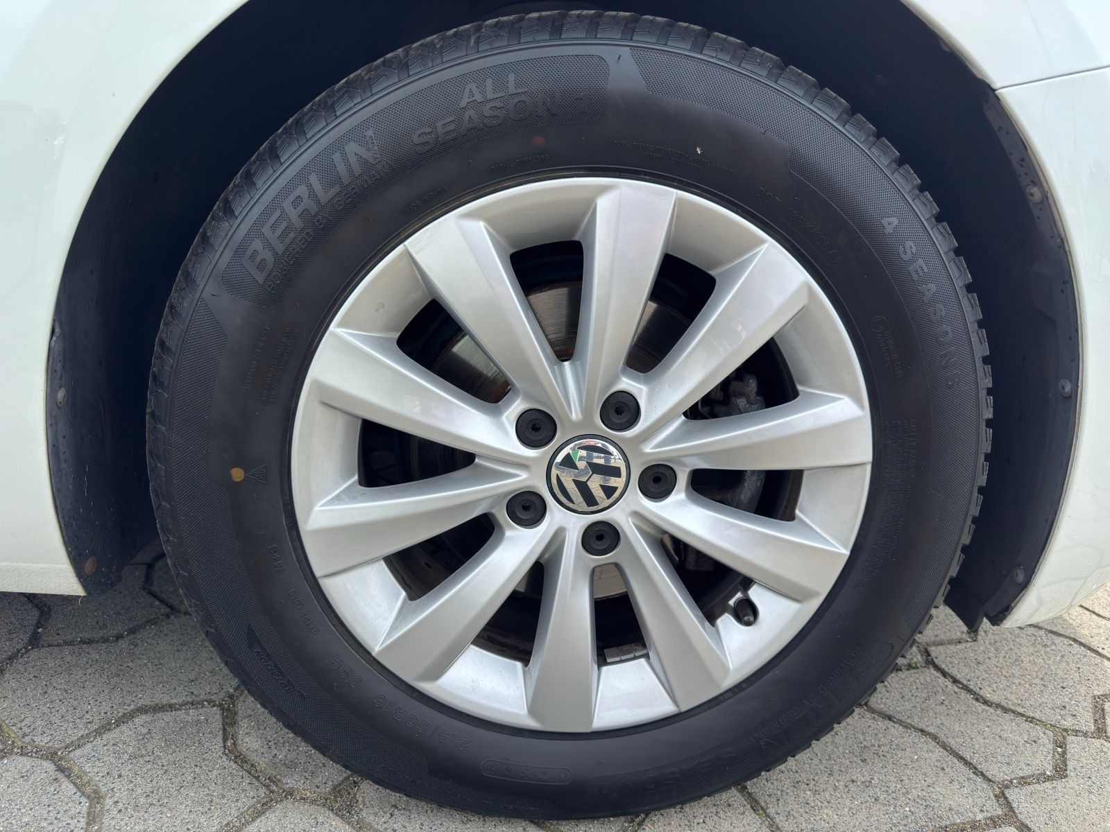 Fahrzeugabbildung Volkswagen Beetle 1.2 TSI 105PS 6-Gang*PDC*GRA*ALU*Allwette