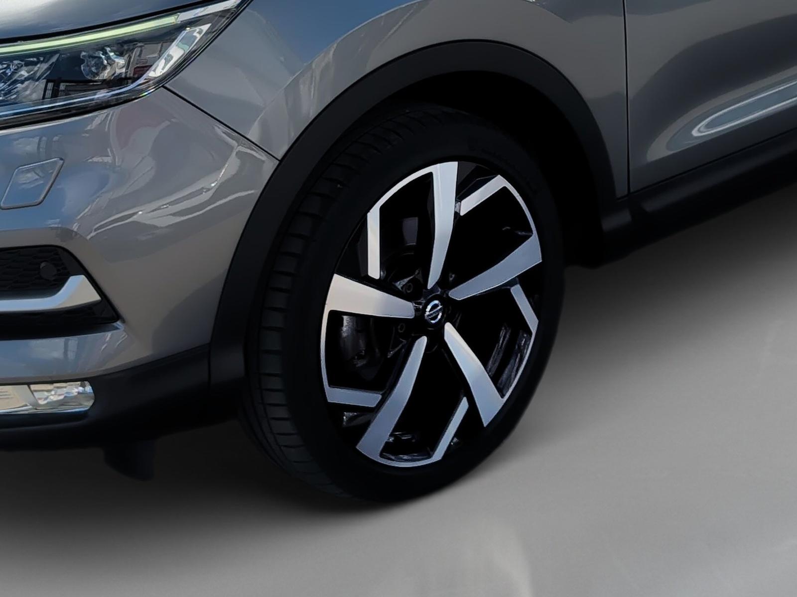 Nissan Qashqai dCi Xtronic tekna Pano+19Z+Navi+eSitz+36