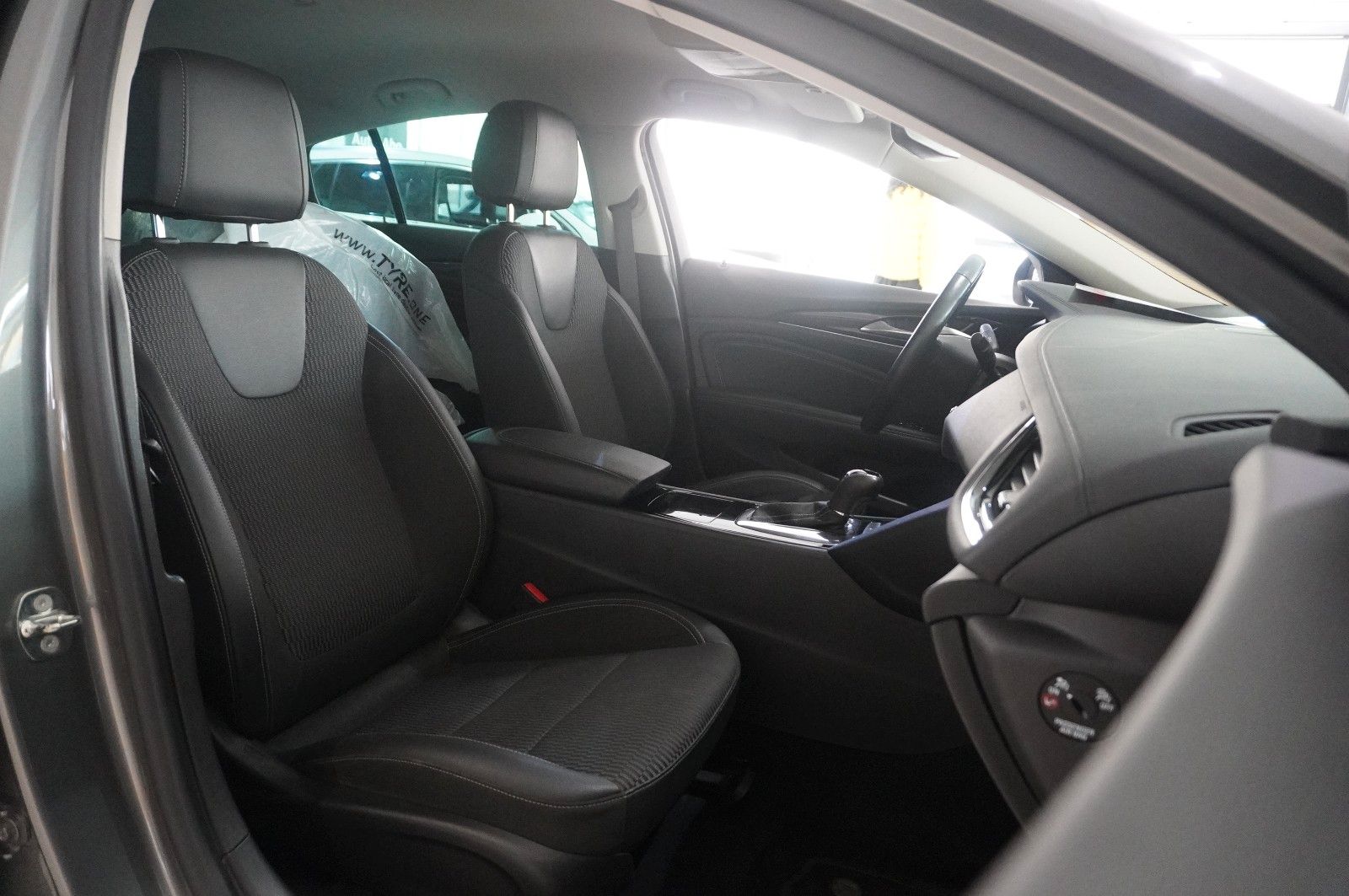 Fahrzeugabbildung Opel Insignia B GS 1.5T DYNAM. NAVI/LED/KAMERA/VIRTU.